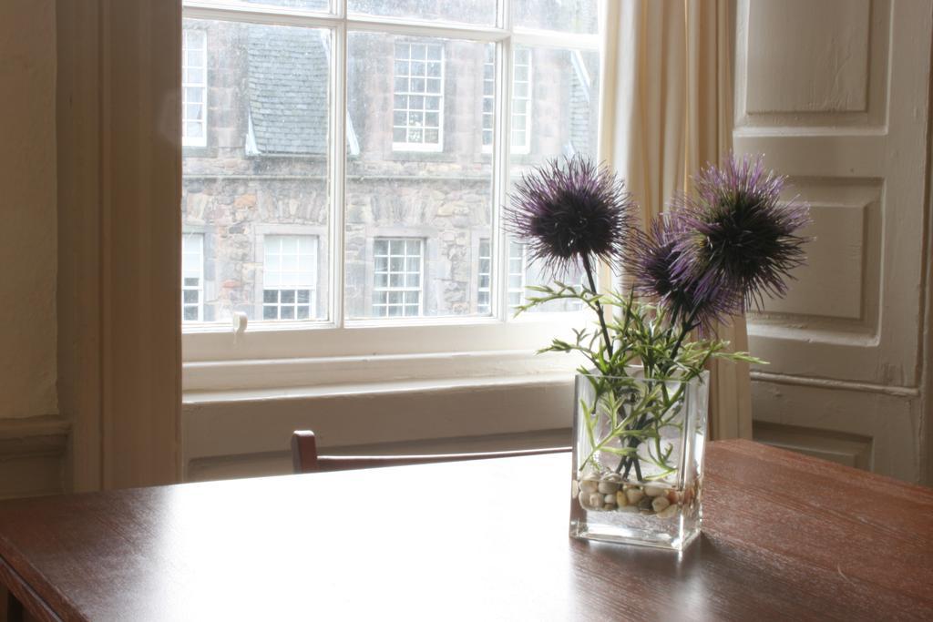 Royal Mile Budget Apartments Édimbourg Chambre photo
